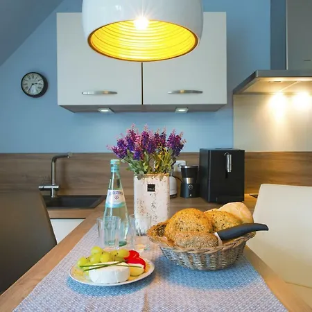 Apartment Lavendelblume - 4 Sterne Inklusive Eigene Bikebox Mit Strom - Waeschepaket - Power Wlan - Parkplatz # Bestpreisgarantie # *